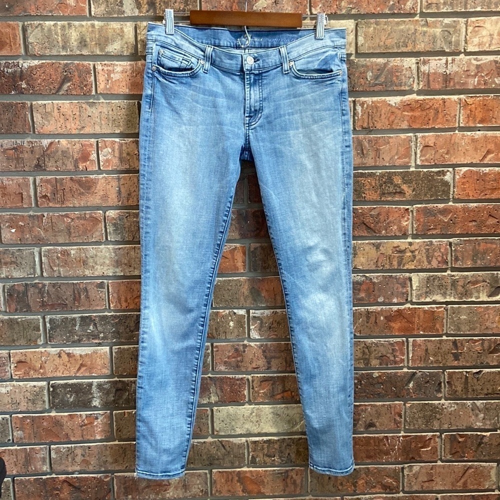7 For All Mankind Gwenevere with Rhinestone Skinny Jeans Size 32 Pre-Owned